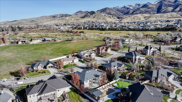 600 E 100 S, Hyde Park, UT 84318