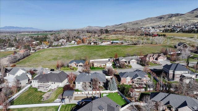 600 E 100 S, Hyde Park, UT 84318