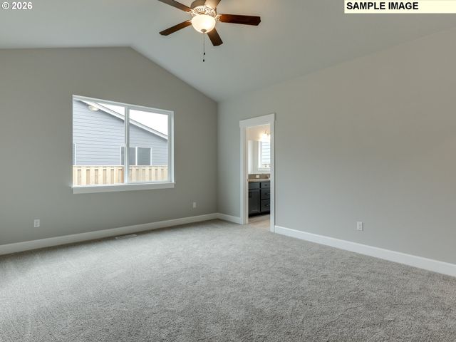 2016 E BADGER Way 5, La Center, WA 98629