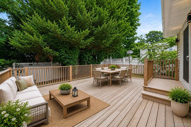 21 Beall Circle, Bronxville, NY 10708