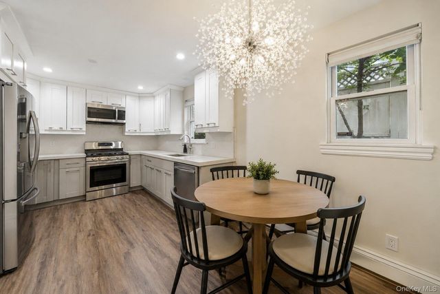 21 Beall Circle, Bronxville, NY 10708