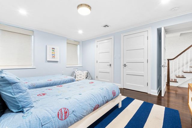 903 WASHINGTON ST, Hoboken, NJ 07030