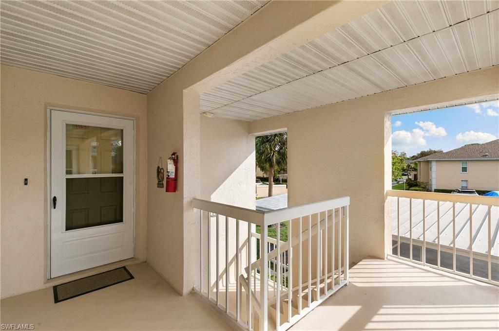 685 Squire CIR 204, NAPLES, FL 34104 — photo 4