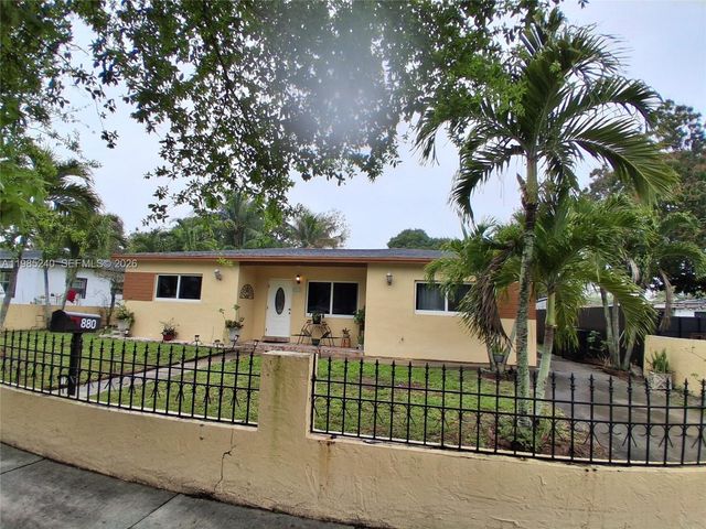 880 NW 129th St, North Miami, FL 33168