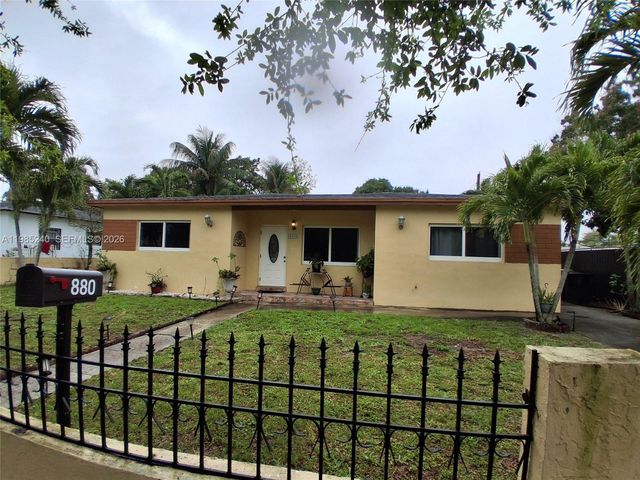 880 NW 129th St, North Miami, FL 33168