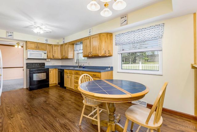 9800 Delray Drive, Montgomery, OH 45242