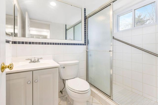 9800 Delray Drive, Montgomery, OH 45242