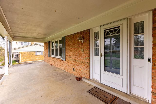 9800 Delray Drive, Montgomery, OH 45242