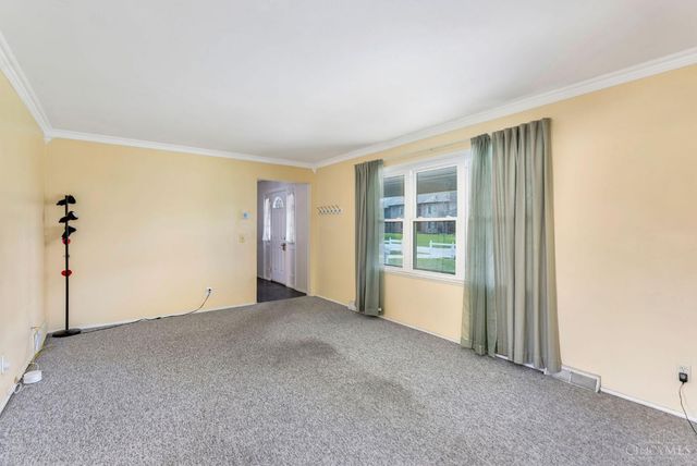 9800 Delray Drive, Montgomery, OH 45242