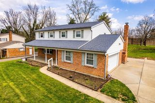 9800 Delray Drive, Montgomery, OH 45242