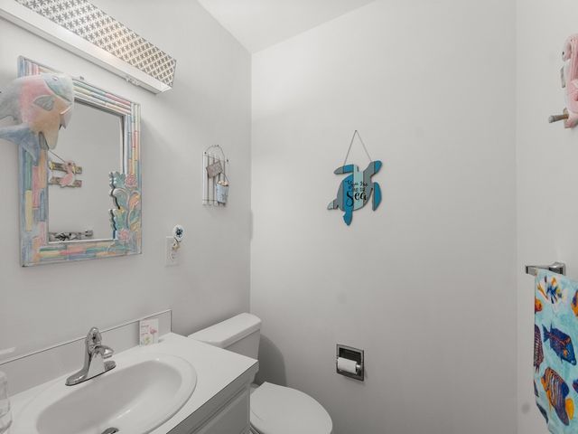24 Pine Arbor Lane 103, Vero Beach, FL 32962