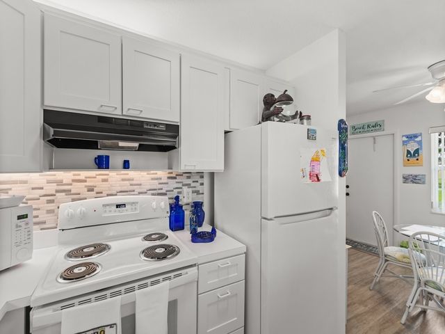 24 Pine Arbor Lane 103, Vero Beach, FL 32962