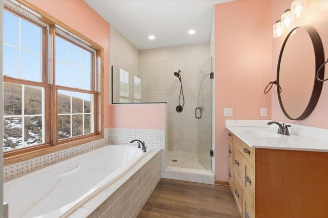 1449 240TH Avenue, Thurman, IA 51654