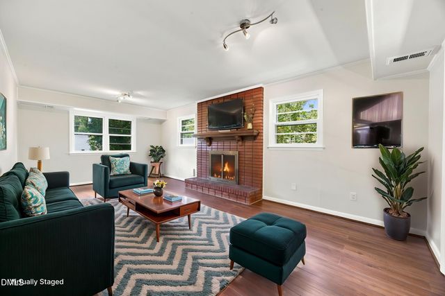 3512 Neptune Drive, Raleigh, NC 27604