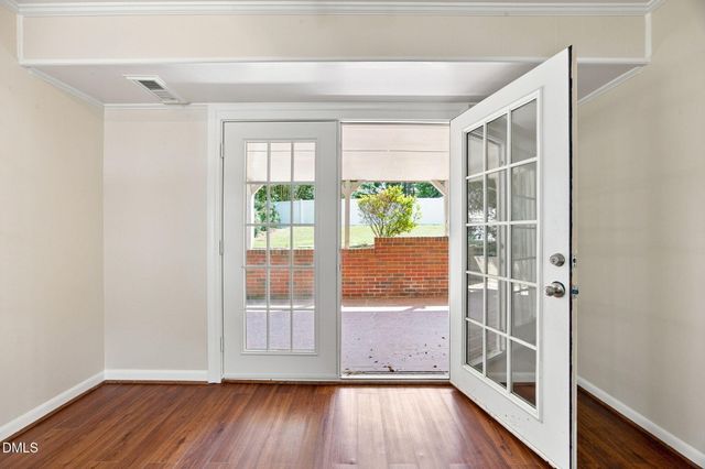 3512 Neptune Drive, Raleigh, NC 27604