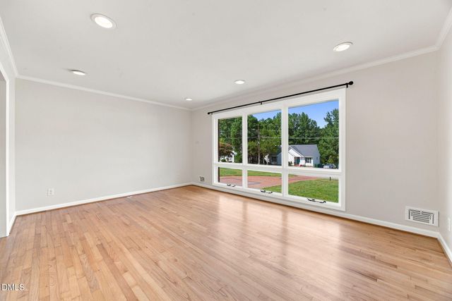 3512 Neptune Drive, Raleigh, NC 27604