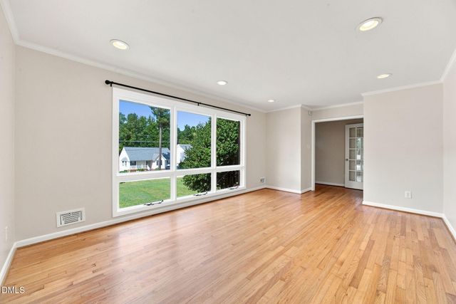 3512 Neptune Drive, Raleigh, NC 27604