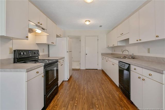 419 Woodberry Circle, Raeford, NC 28376