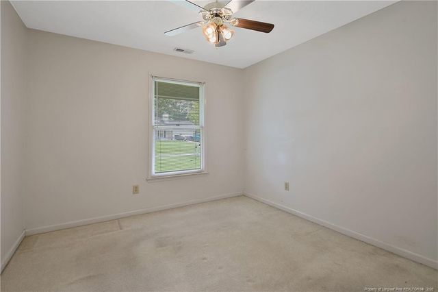 419 Woodberry Circle, Raeford, NC 28376