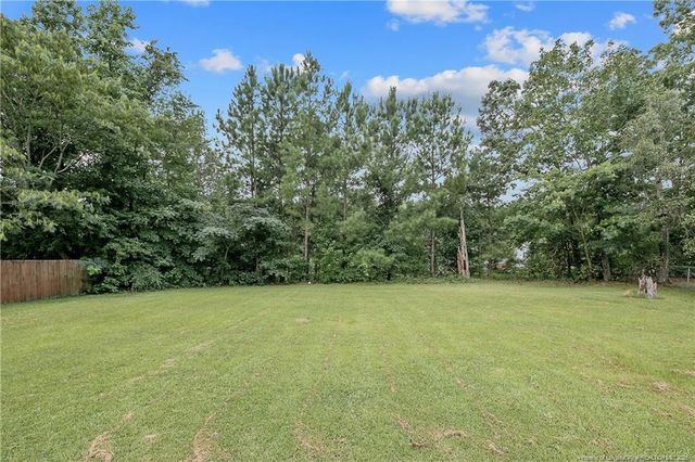 419 Woodberry Circle, Raeford, NC 28376