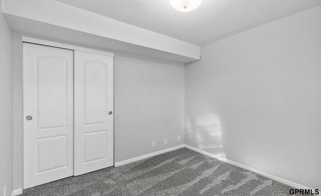 10407 S 26th Street, Bellevue, NE 68123