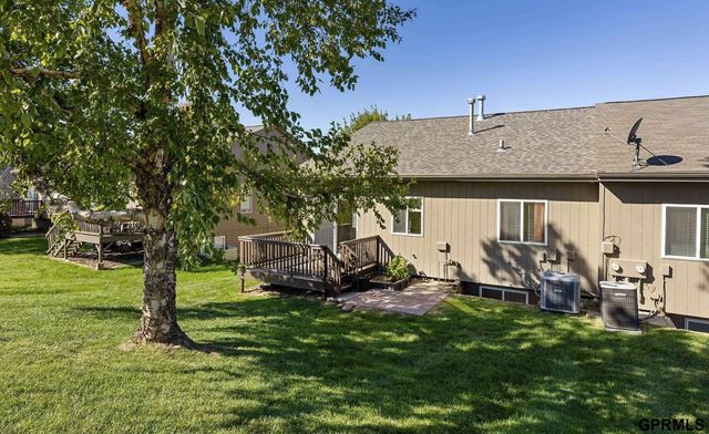 10407 S 26th Street, Bellevue, NE 68123