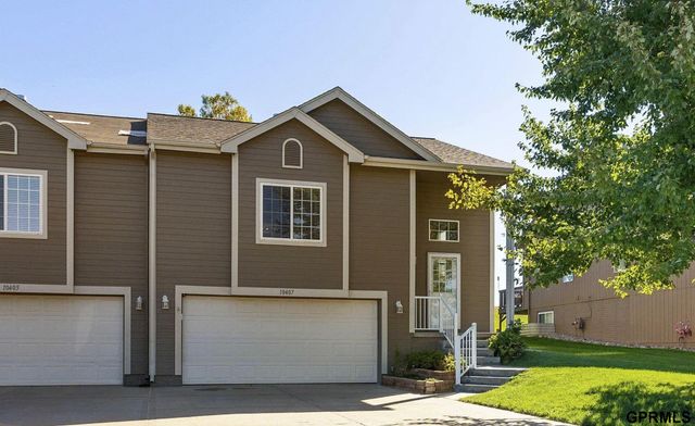 10407 S 26th Street, Bellevue, NE 68123