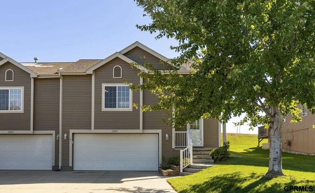 10407 S 26th Street, Bellevue, NE 68123