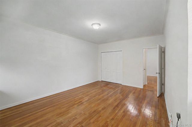 69-11 Yellowstone Boulevard A4, Forest Hills, NY 11375