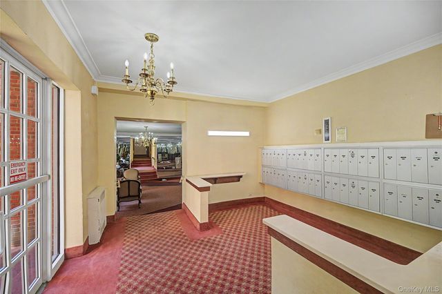 69-11 Yellowstone Boulevard A4, Forest Hills, NY 11375