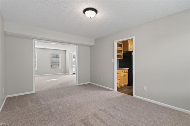 309 Roberta DR, Hampton, VA 23666