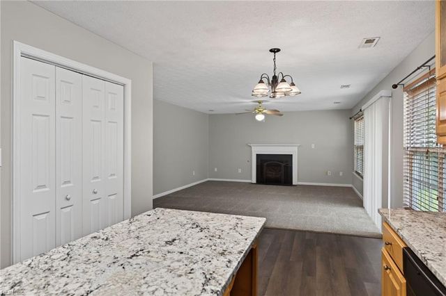 309 Roberta DR, Hampton, VA 23666