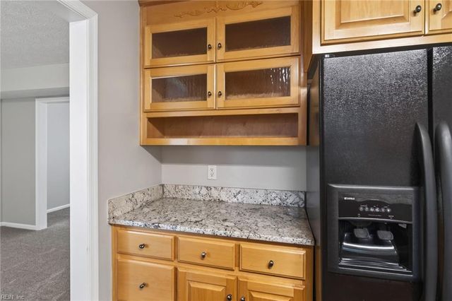 309 Roberta DR, Hampton, VA 23666
