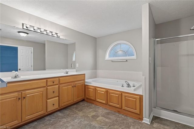 309 Roberta DR, Hampton, VA 23666