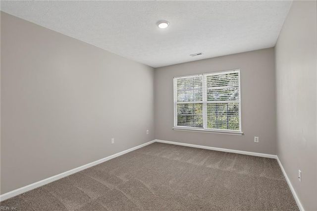 309 Roberta DR, Hampton, VA 23666