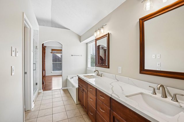 6802 Oak Run Drive, Richmond, TX 77407