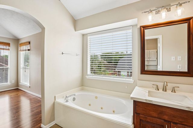 6802 Oak Run Drive, Richmond, TX 77407