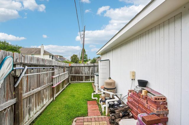6802 Oak Run Drive, Richmond, TX 77407