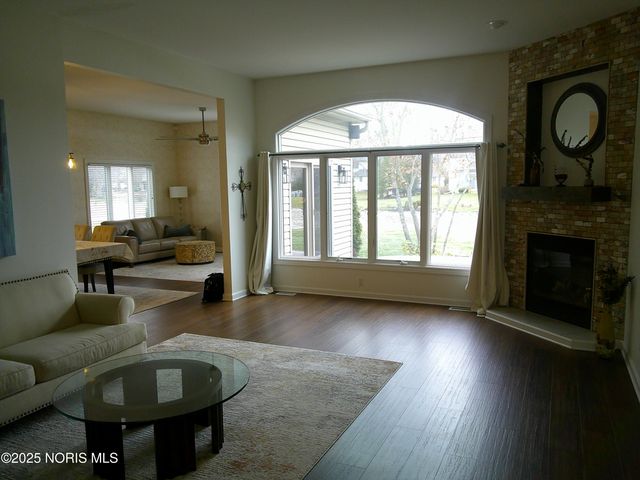 2268 Big Hickory Run, Sylvania, OH 43560