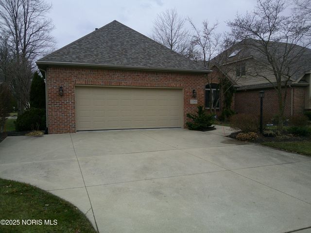 2268 Big Hickory Run, Sylvania, OH 43560