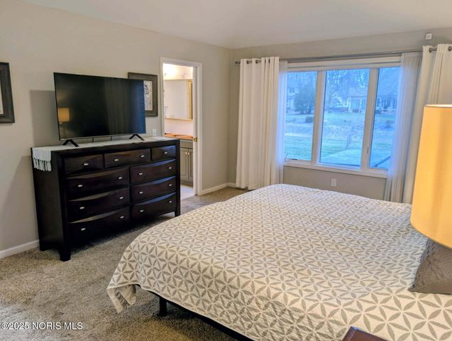 2268 Big Hickory Run, Sylvania, OH 43560