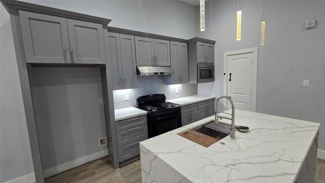 10017 Morocco Road, Houston, TX 77041