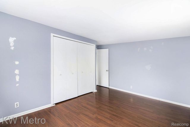 22948 Lingemann Street, St. Clair Shores, MI 48080