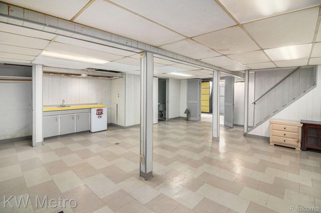 22948 Lingemann Street, St. Clair Shores, MI 48080