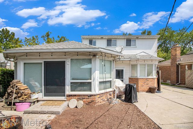 22948 Lingemann Street, St. Clair Shores, MI 48080