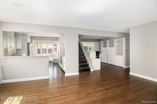 22948 Lingemann Street, St. Clair Shores, MI 48080