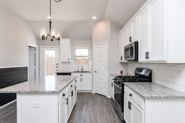 3344 Duncan Way, Corinth, TX 76210