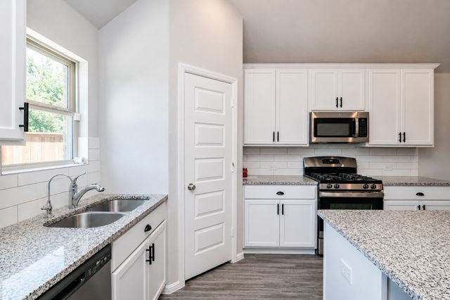 3344 Duncan Way, Corinth, TX 76210