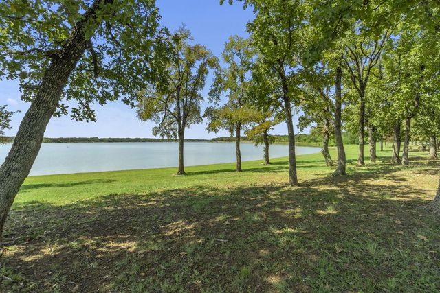 3344 Duncan Way, Corinth, TX 76210