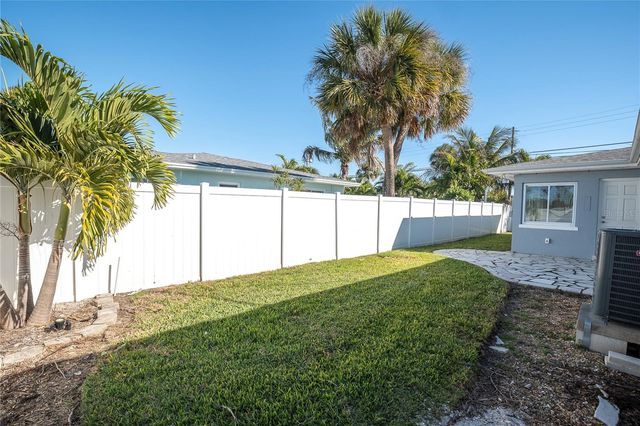 8651 GULF BOULEVARD, St Pete Beach, FL 33706